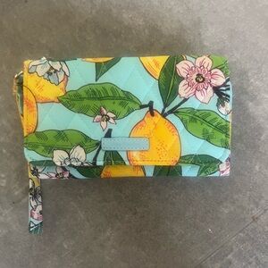 Vera Bradley lemon and flower Wristlet